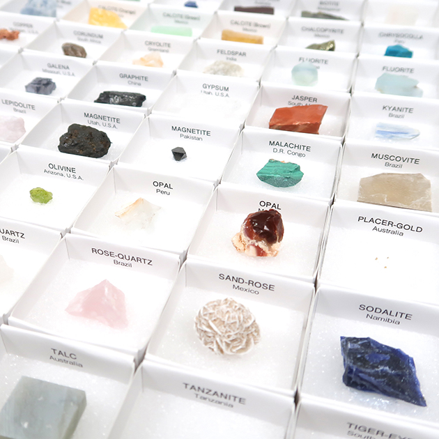 鉱物標本60種